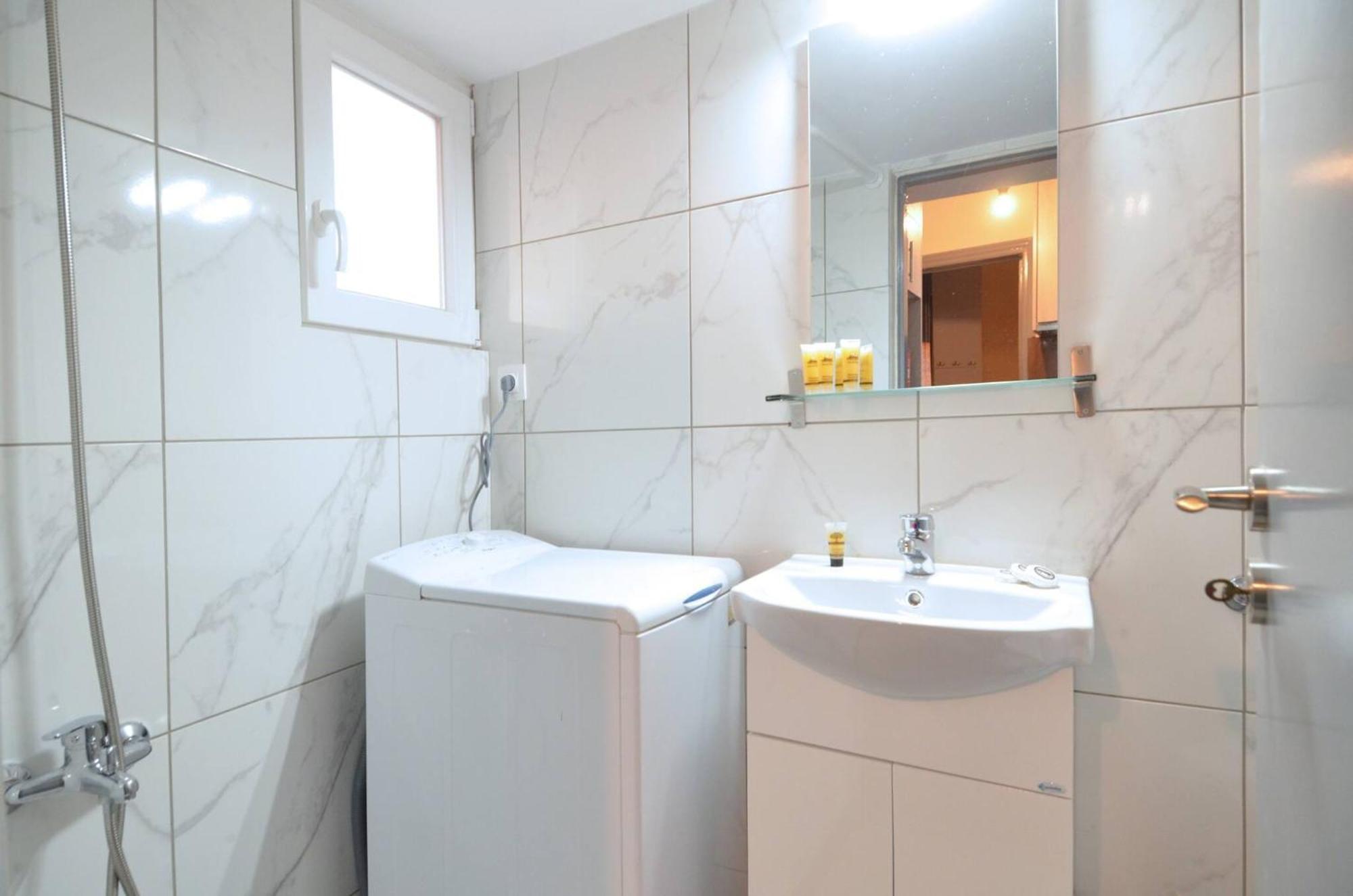 A Minimal Retire At Kypseli With An Amazing View Apartment Athens Ngoại thất bức ảnh